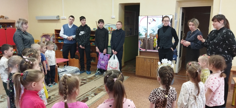 Акция &amp;quot; Подари книгу&amp;quot;.